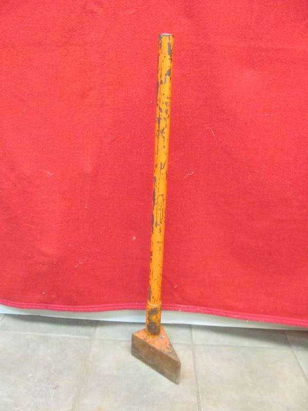 lot 347 image: splitting wedge