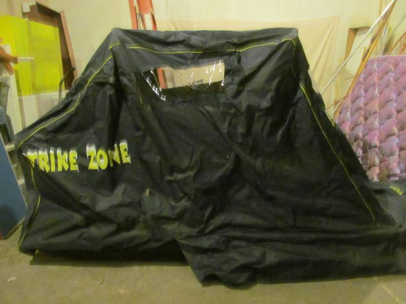 lot 366 image: Strike Zone ice fishing shelter