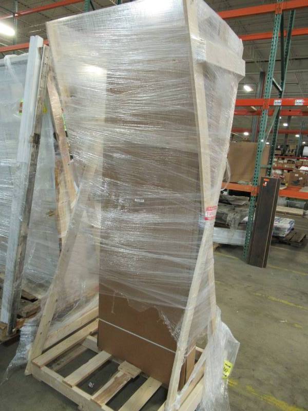 lot 304 image: MMI Door 26 in. x 80 in. Smooth Carrara Right-Hand Solid Core Primed Molded Composite Single Prehung Interior Door