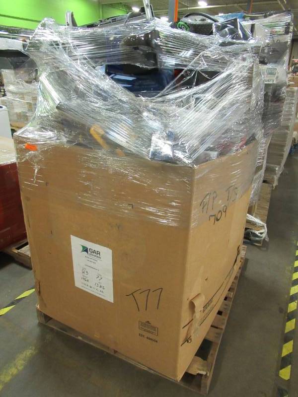 lot 28 image: WHOLESALE PALLET OF RETURNS - HAND & POWER TOOLS