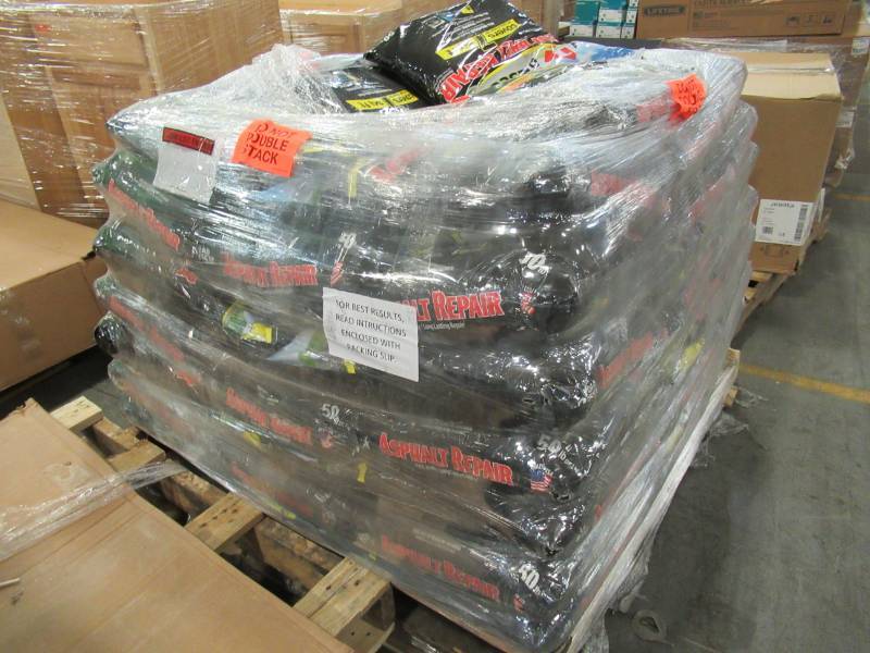lot 32 image: Pallet of 40 Road Rescue 50 lb. Bags of Asphalt Repair Patch, AP-500.