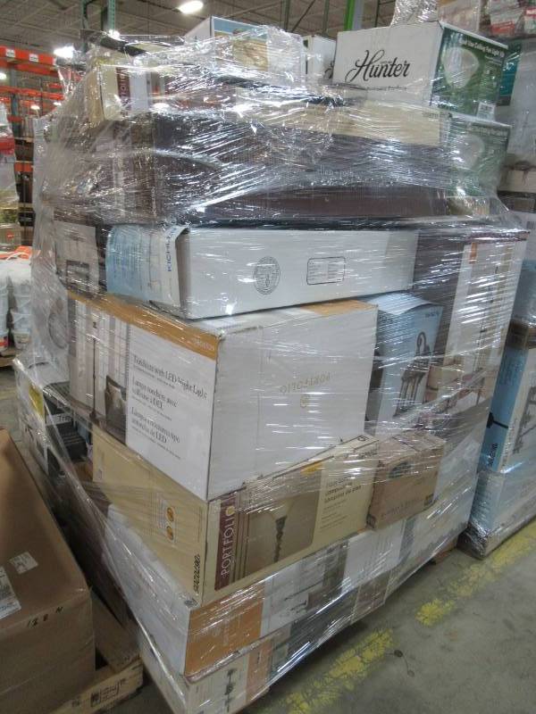 lot 43 image: WHOLESALE MIXED PALLET OF RETURNS - CEILING FANS & LIGHTING