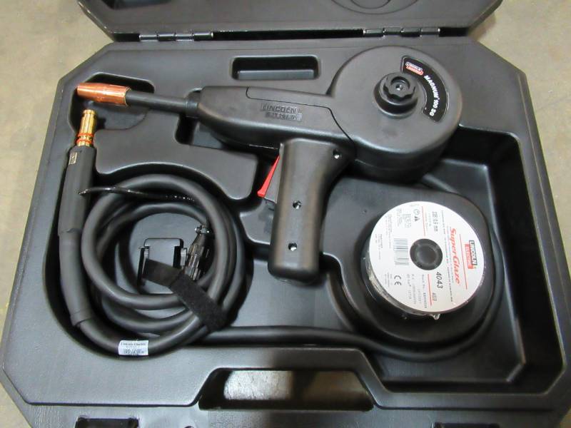 lot 83 image: Lincoln Electric Magnum 100SG Welding Spool Gun for Soft Aluminum Wire, Including 10 ft. Gun Cable, Control Harness, Connector and Case, K2532-1