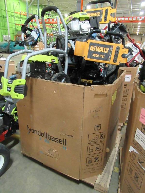 lot 131 image: WHOLESALE MIXED PALLET OF RETURNS - PRESSURE WASHERS
