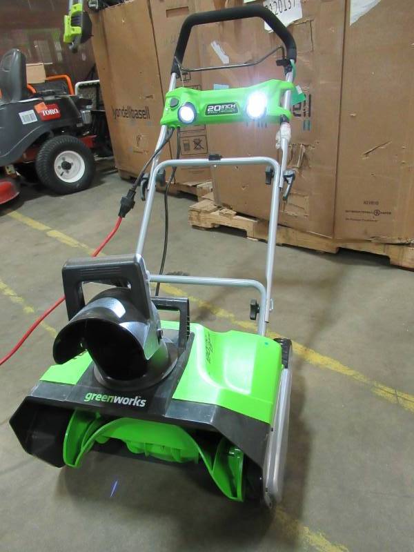 lot 142 image: Greenworks 20 in. 13 Amp Electric Snow Blower with Lights, GW2600202