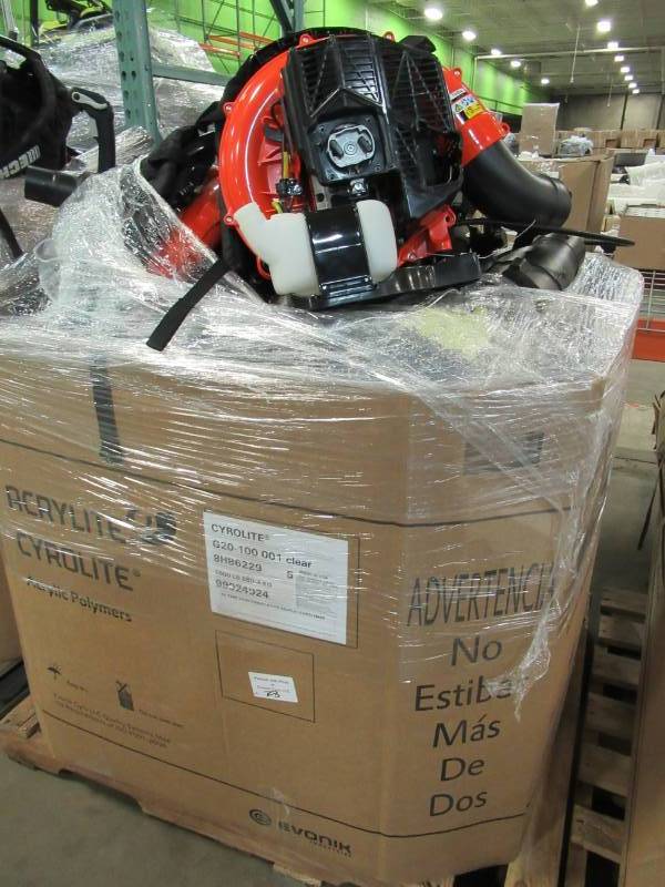 lot 152 image: WHOLESALE MIXED PALLET OF RETURNS - BACKPACK AND HANDHELD LEAF BLOWERS