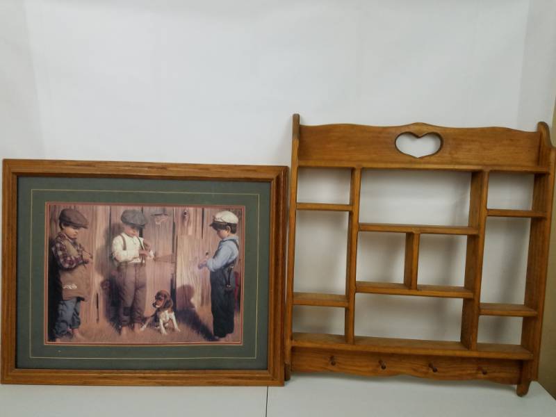 lot 32 image: Picture frame and wall shelf