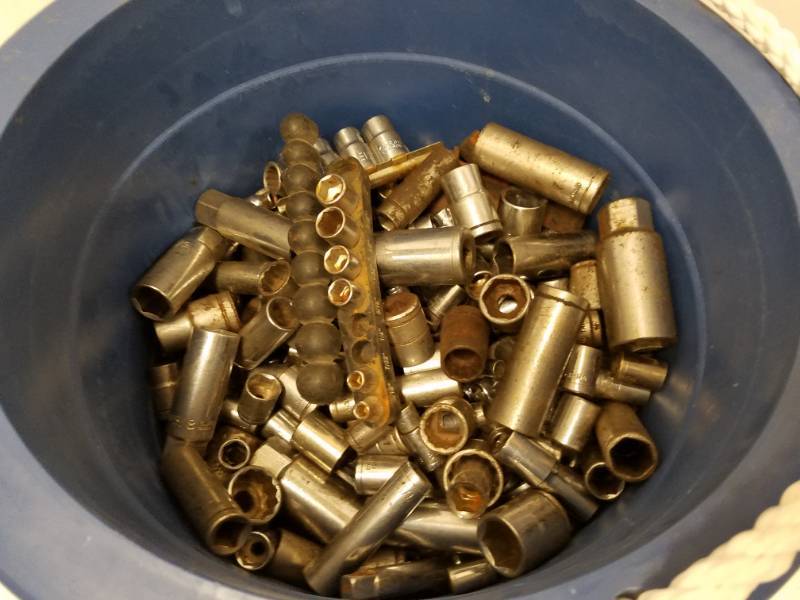 lot 66 image: Bucket of Various sockets