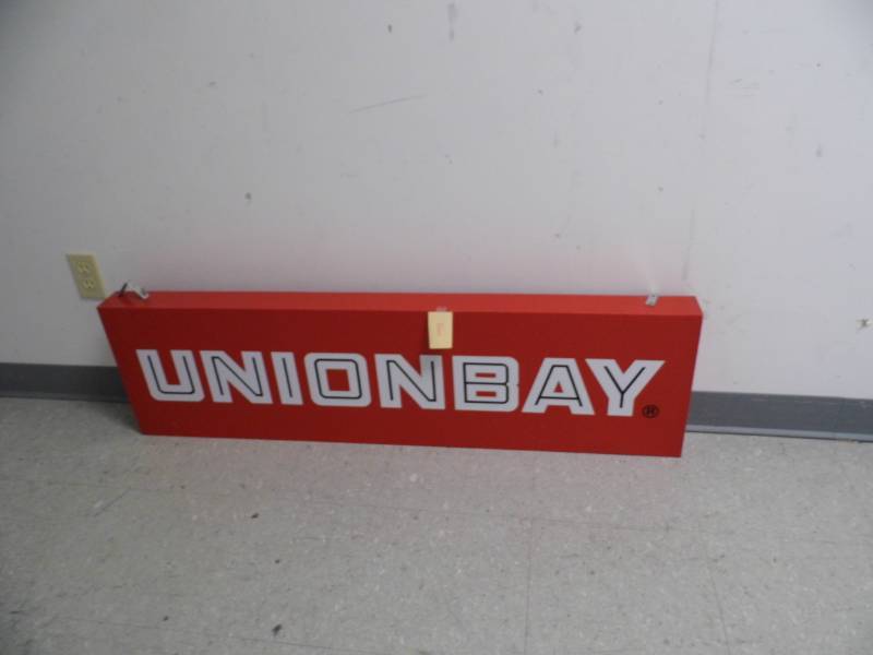 lot 8 image: Union Bay Sign