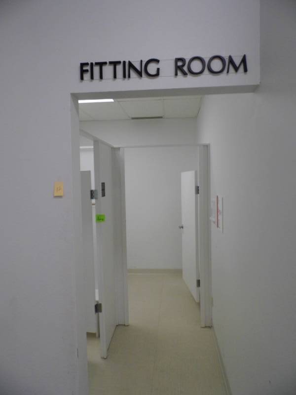 lot 12 image: Fitting Room Fixtures - 2 Rooms