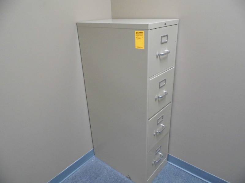 lot 18 image: HON File Cabinet
