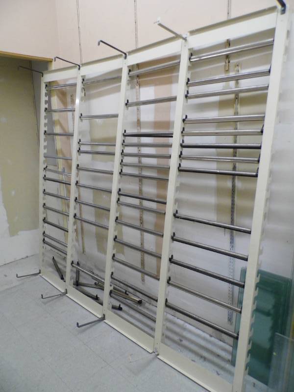 lot 58 image: Metal Rack