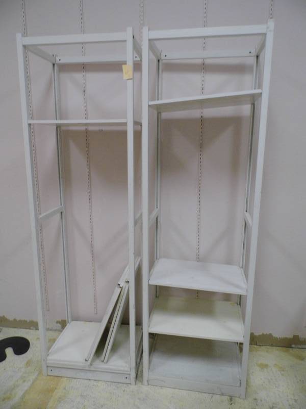 lot 60 image: 2 Shelf Displays