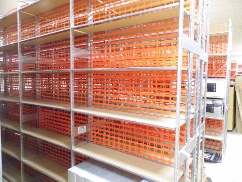 lot 43 image: Shelving Units