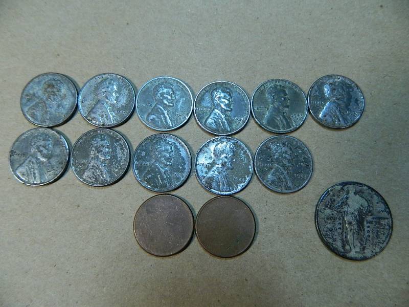 lot 30 image: Standing Liberty Quarter, Steel Wheat Pennies, Etc