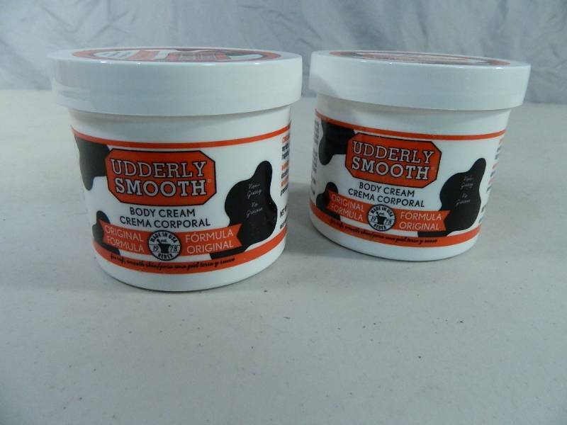 lot 17 image: 2 New Jars of Udderly Smooth