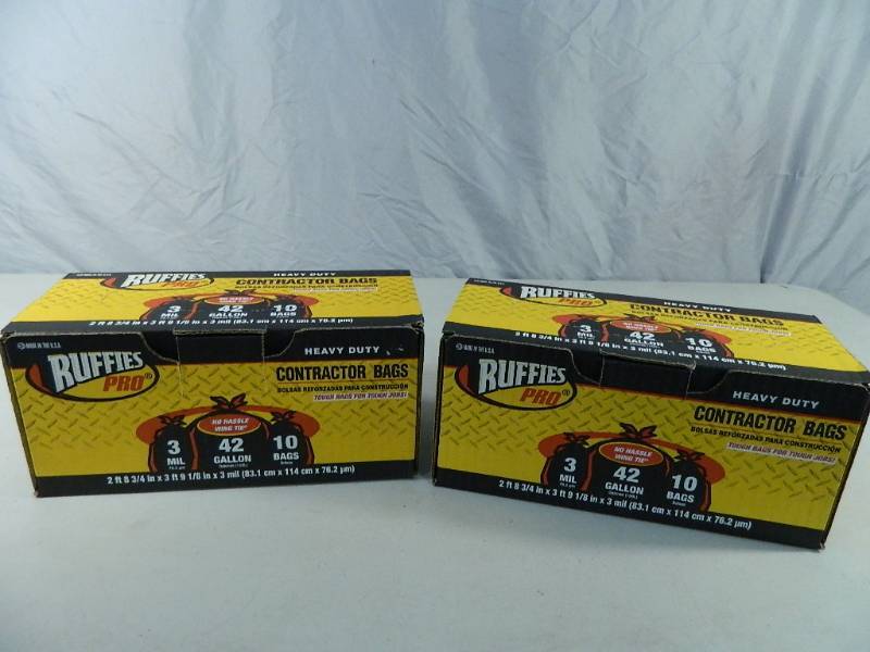 lot 18 image: New Contractor Bags