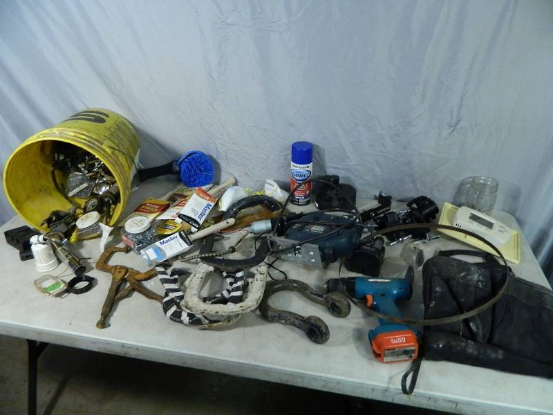 lot 49 image: Jigsaw, Horseshoes, Tools, Hardware