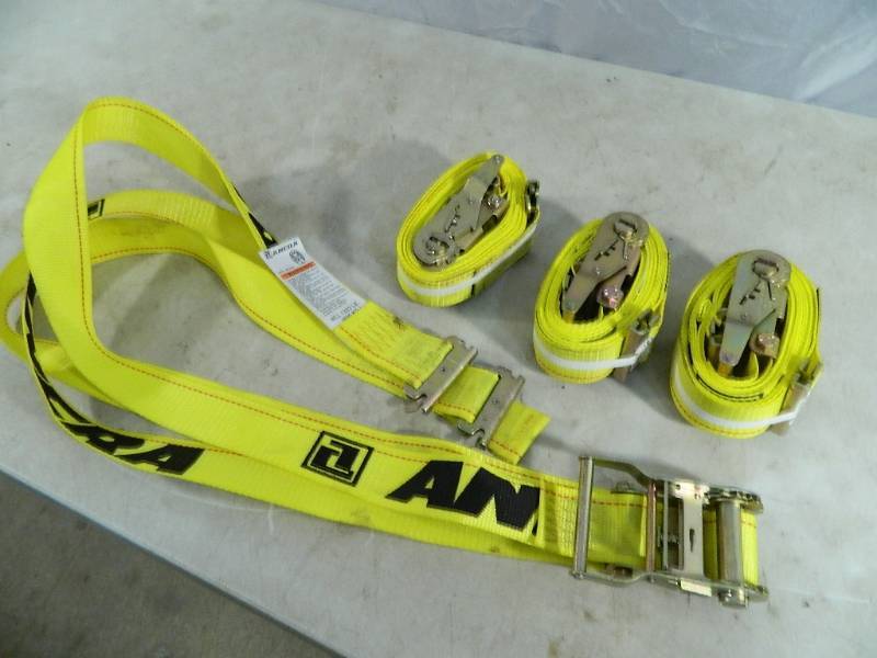 lot 68 image: 4 Ratchet Straps for E Track