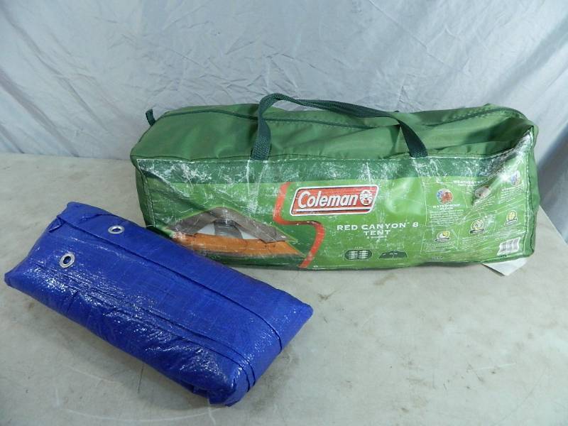 lot 71 image: New Coleman Tent and Tarp