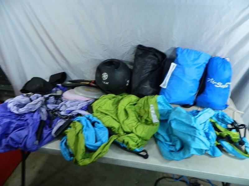 lot 73 image: 3 Air Sofas, Yoga Trapeeze, Medicine Ball, Etc
