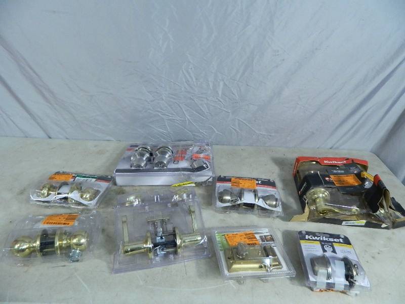 lot 83 image: Door Knobs and More