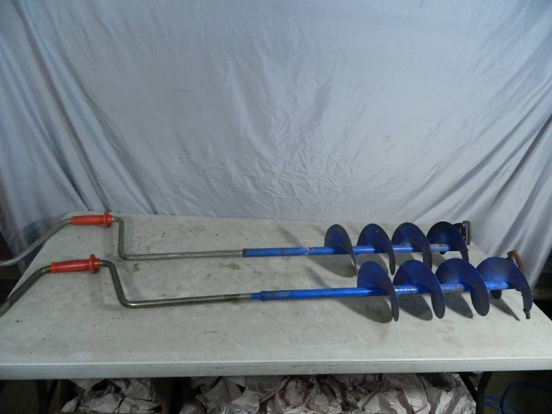 lot 134 image: 2 Ice Augers