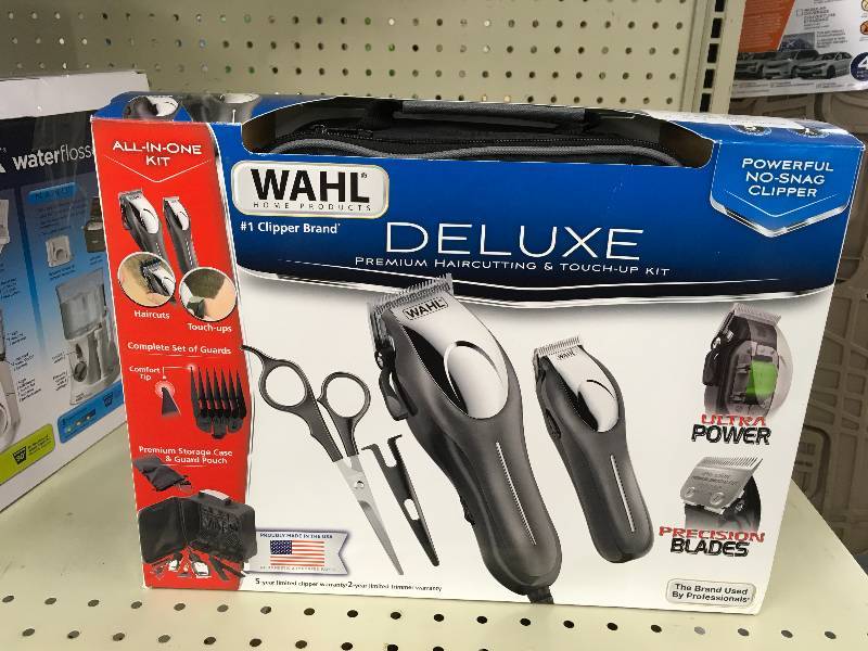 lot 303 image: Wahl Deluxe Hair Cutting Set, Retail $29.99