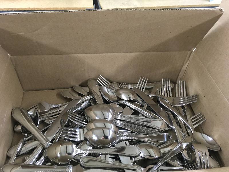 lot 313 image: Box Full Of Silverware