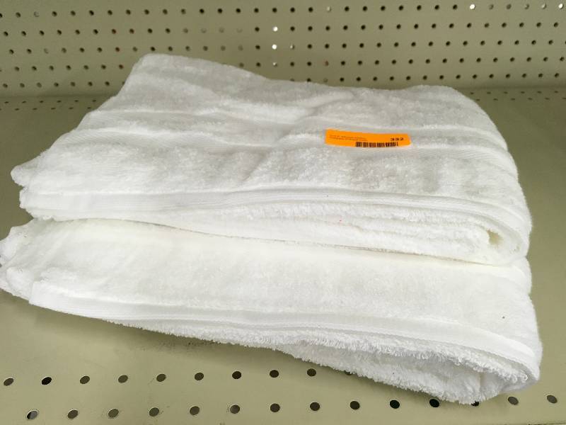 lot 332 image: 2PK Charisma Bath Towels, Retail $9.99