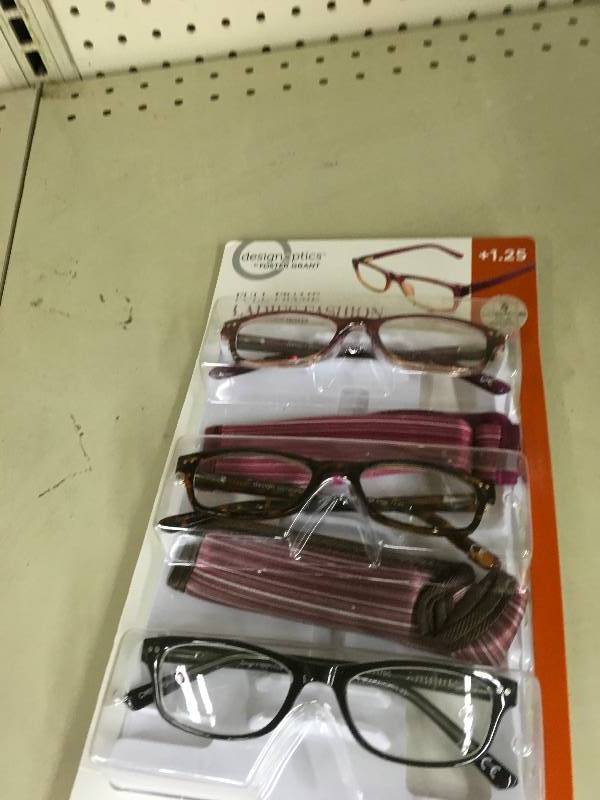 lot 340 image: 3PK Readers Glasses 1.25, Retail $18.99