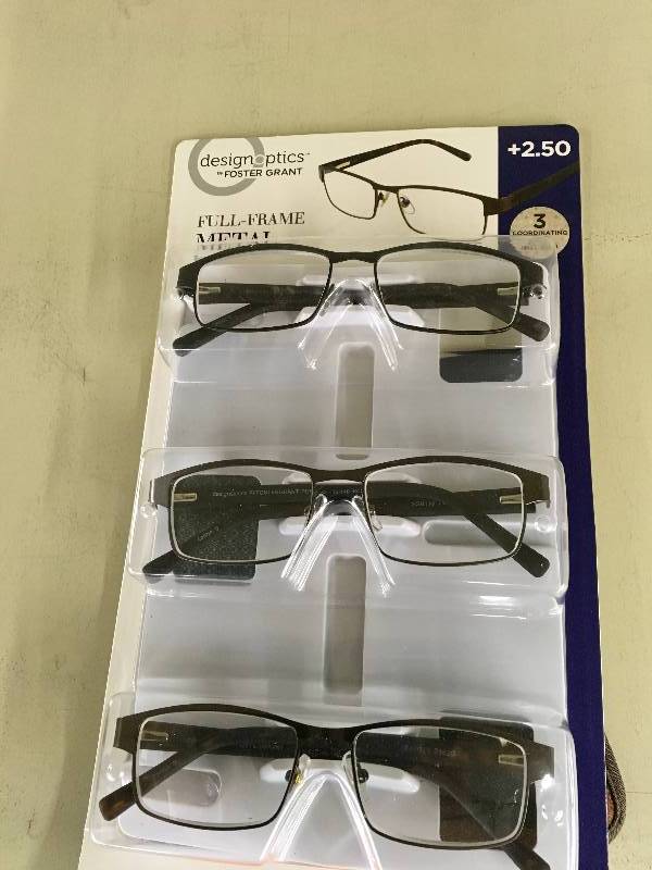 lot 372 image: 3PK Readers Glasses 2.50, Retail $18.99