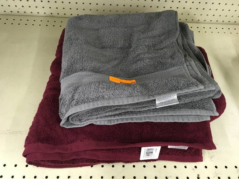 lot 394 image: 2PK Charisma Bath Towels, Retail $9.99