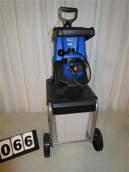 lot 66 image: AAVIX Chipper