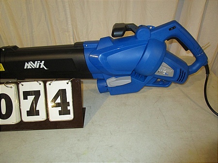 lot 74 image: AAVIX Blower-Mulcher-Vac