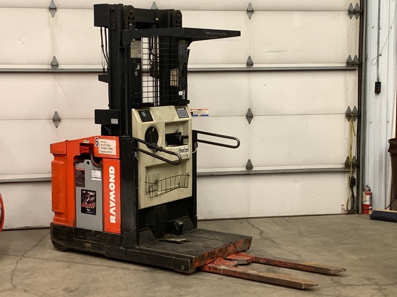 lot 2 image: Raymond Industrial Electric Pallet  Order Picker