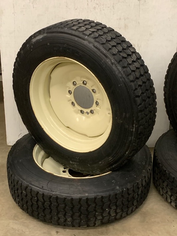 lot 7 image: (4) Skid Loader Snow Tires With 8-Lug Wheels