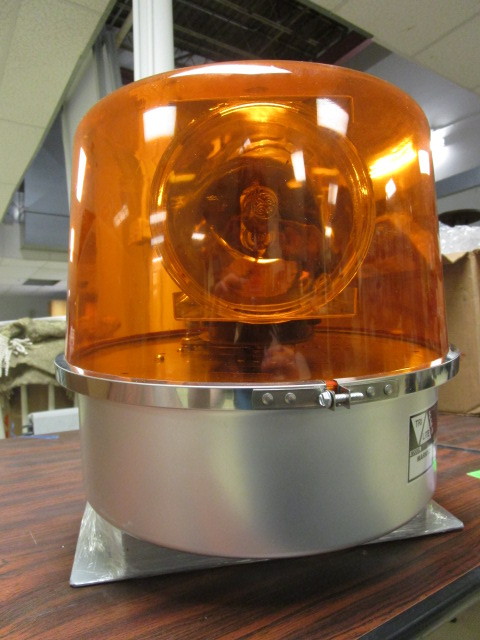 lot 919 image: POLICE BEACON PARTY LIGHT