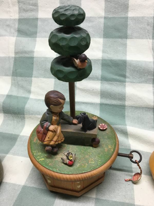Musical Figurines