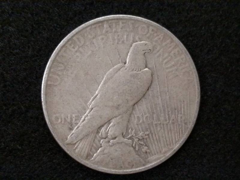 1922 Peace Silver Dollar...