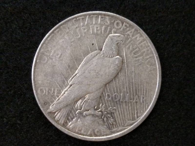 1922 D Peace Silver Dollar...