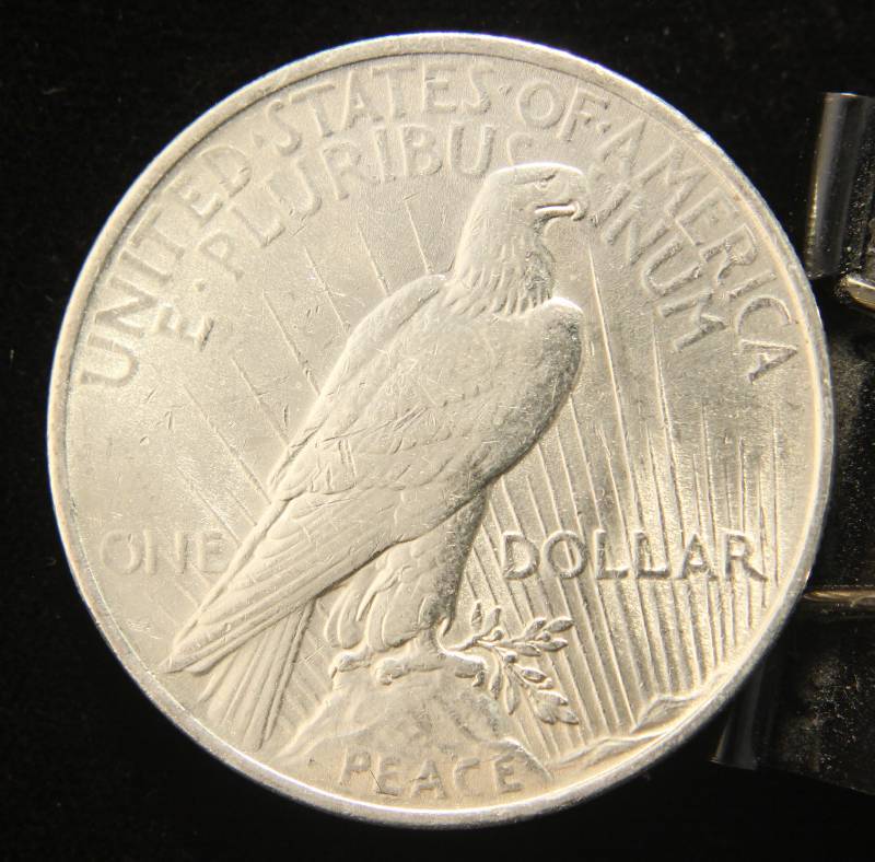 1922 PEACE SILVER DOLLAR IN HIGHER GRADE