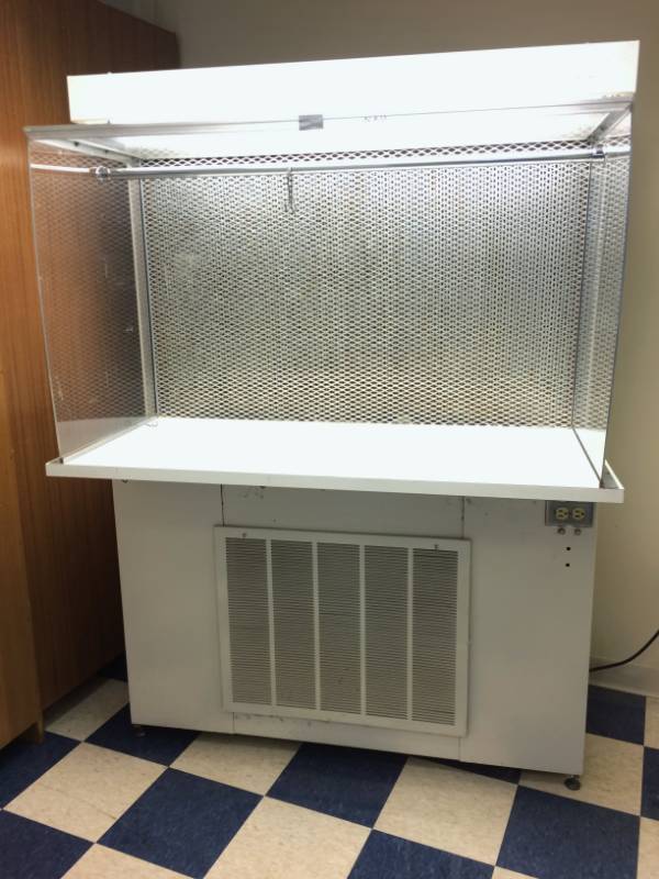 lot 16 image: Laboratory Pharmacy Classroom Horizontal Laminar Airflow Workstation Fume Hood - Excellent Working Condition Please Note Pick Up For This Hood Is In Bloomington