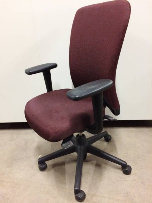 lot 4 image: MSRP $1200 Haworth Look Designed by&nbspROBERT LEONETTI&nbspHigh-Back Executive Office Ergonomic Multi-Adjustable Upholstered Chair - Has Braille On Underside Of Levers - Minor Surface Scratches To Arms Otherwise Excellent Condition