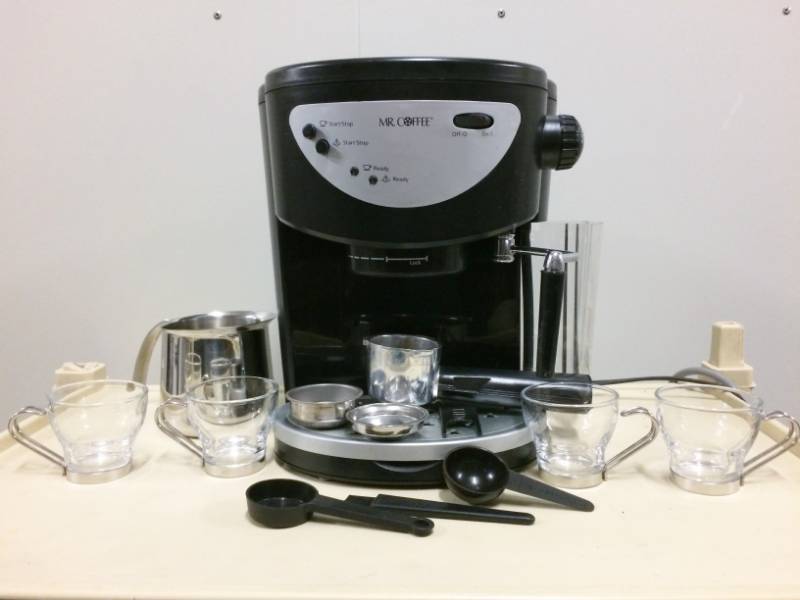 lot 59 image: Mr Coffee Espresso Cappuccino Machine  Plus Extras - Excellent Working Condition