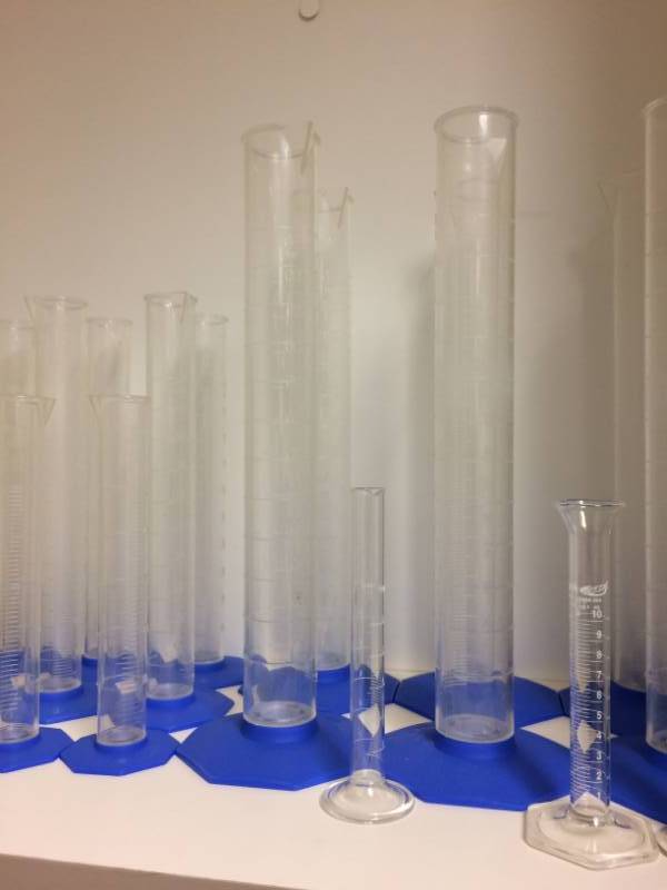lot 93 image: Large Lot OF Scientific Glass & Porcelain Measuring Containers - Excellent Condition
