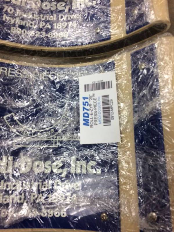 lot 102 image: MSRP $95 Each 2 NEWRoll-E-ZY Press Piece 25 For Blister Free Crushing Of Items