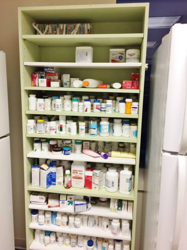 lot 105 image: Wood Shelving Unit - Contents Not Included