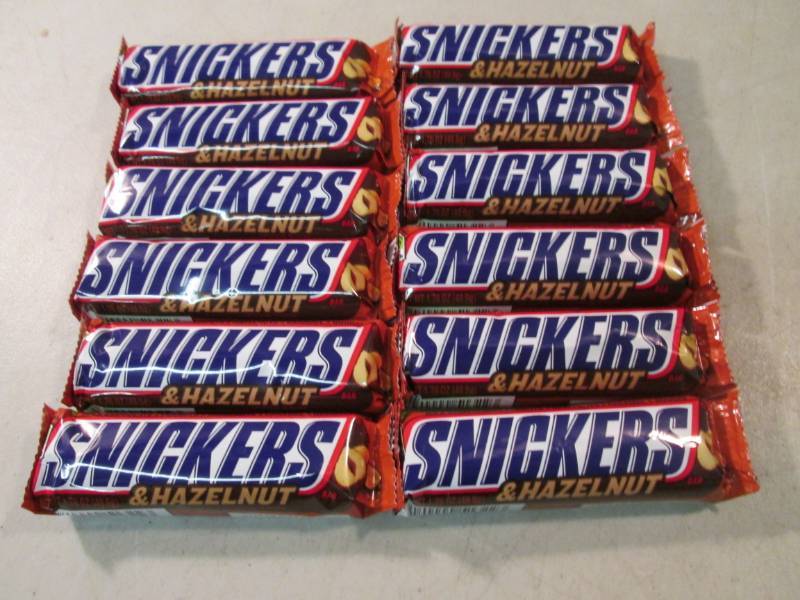 12 Snickers & Hazelnut Candy Bars B...
