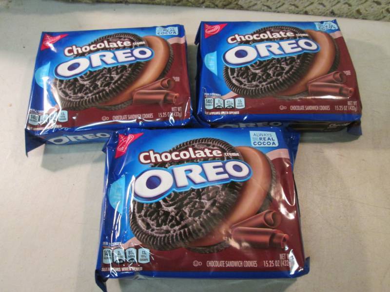 3 Packs of Chocolate Creme Oreo Coo...